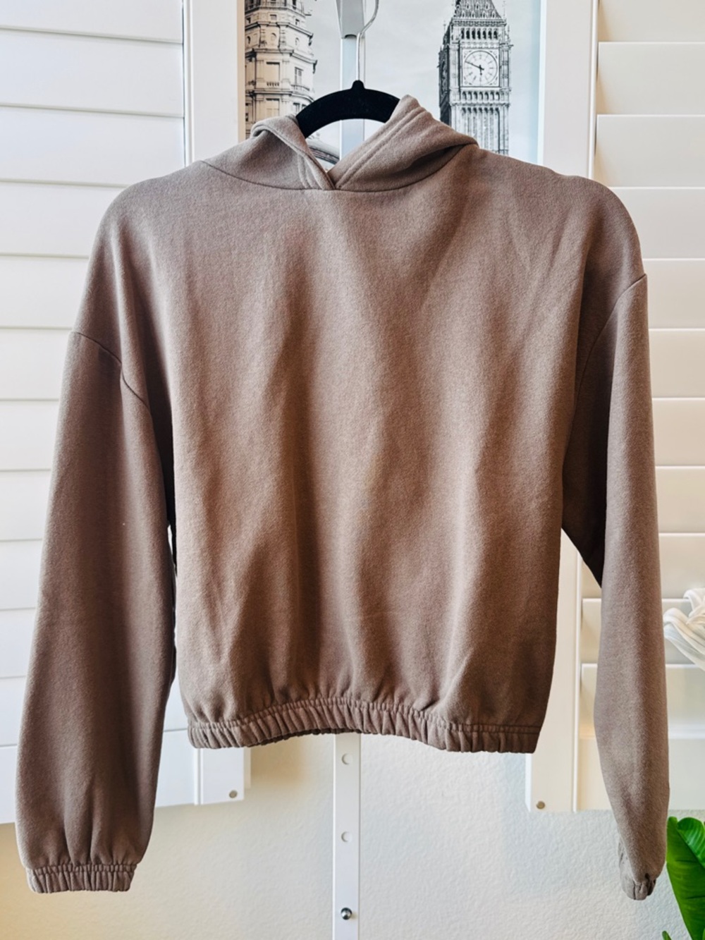 Pull&Bear. Size S.  Taupe Crewneck Sweatshirt